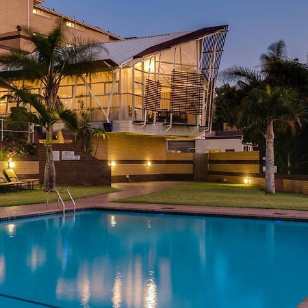 Protea Hotel By Marriott Karridene Beach Аманцимтоти Екстериор снимка
